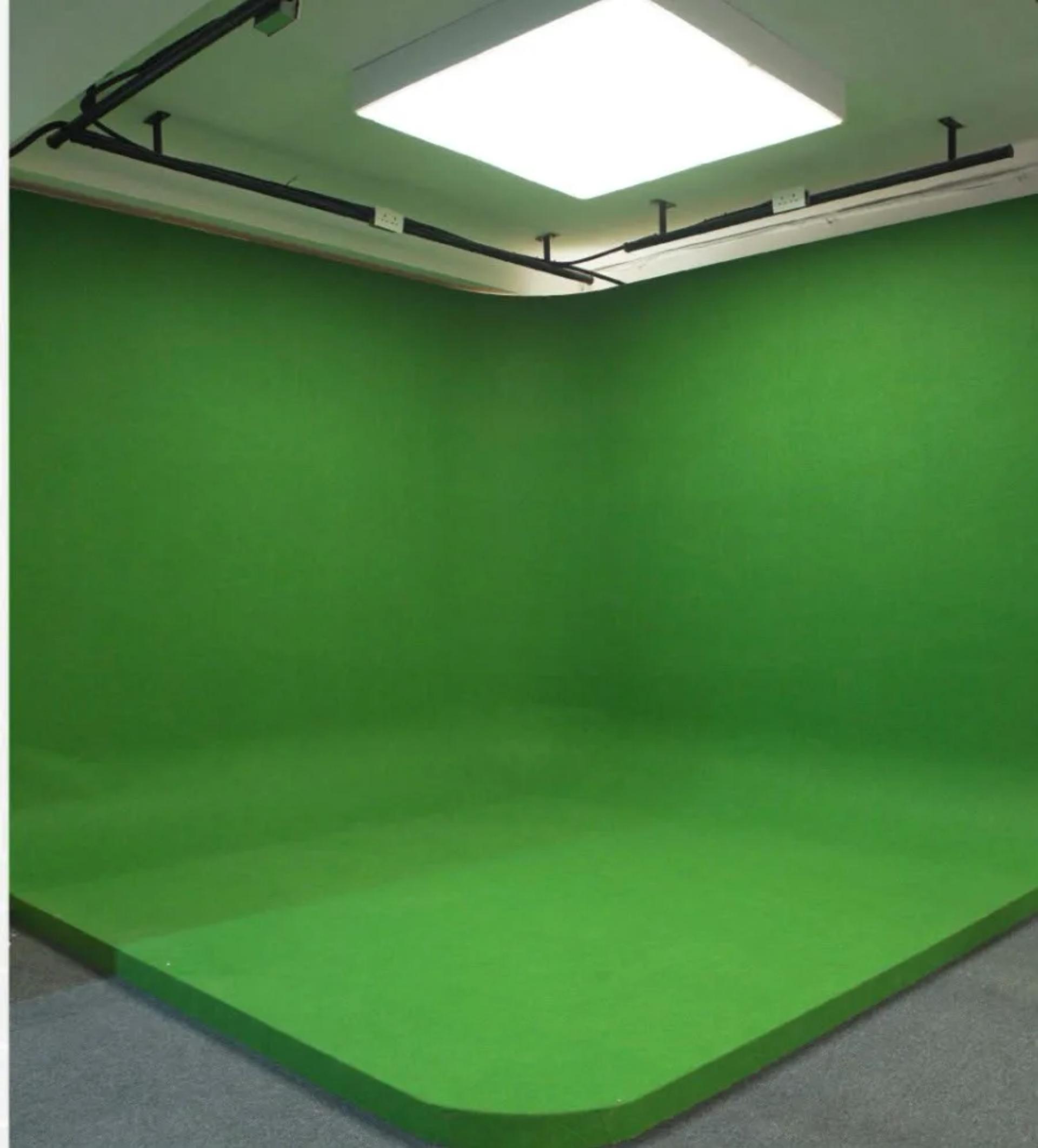 Versatile Photography & Video Production Studio with Chroma Wall – Shoot Studio in Delhi, photo 1