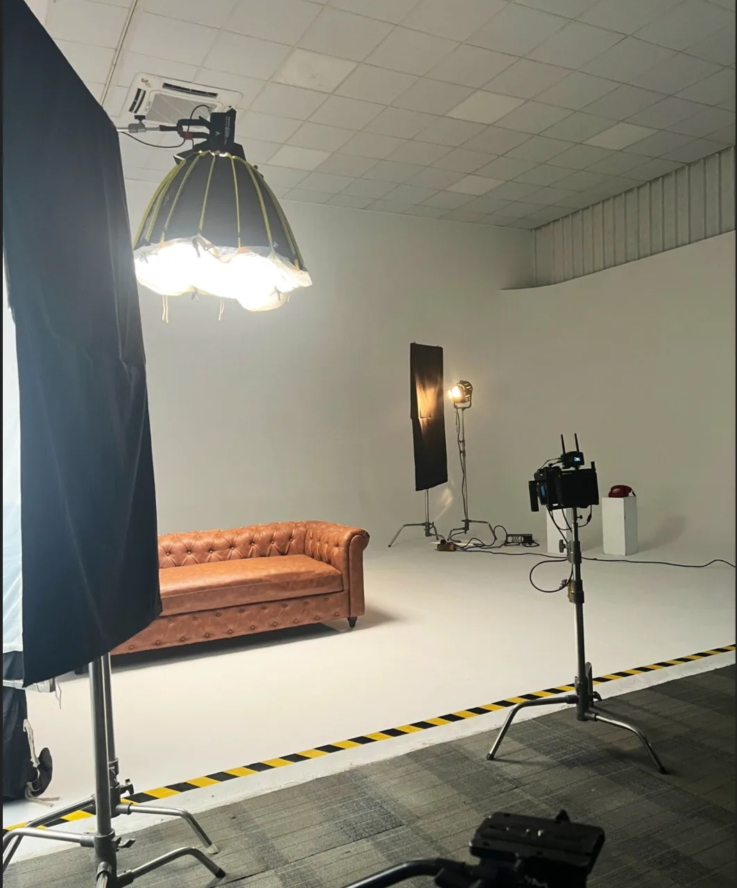 Production Studio with Cyclorama & Custom Sets in Mehrauli  – Shoot Studio in Delhi, photo 6