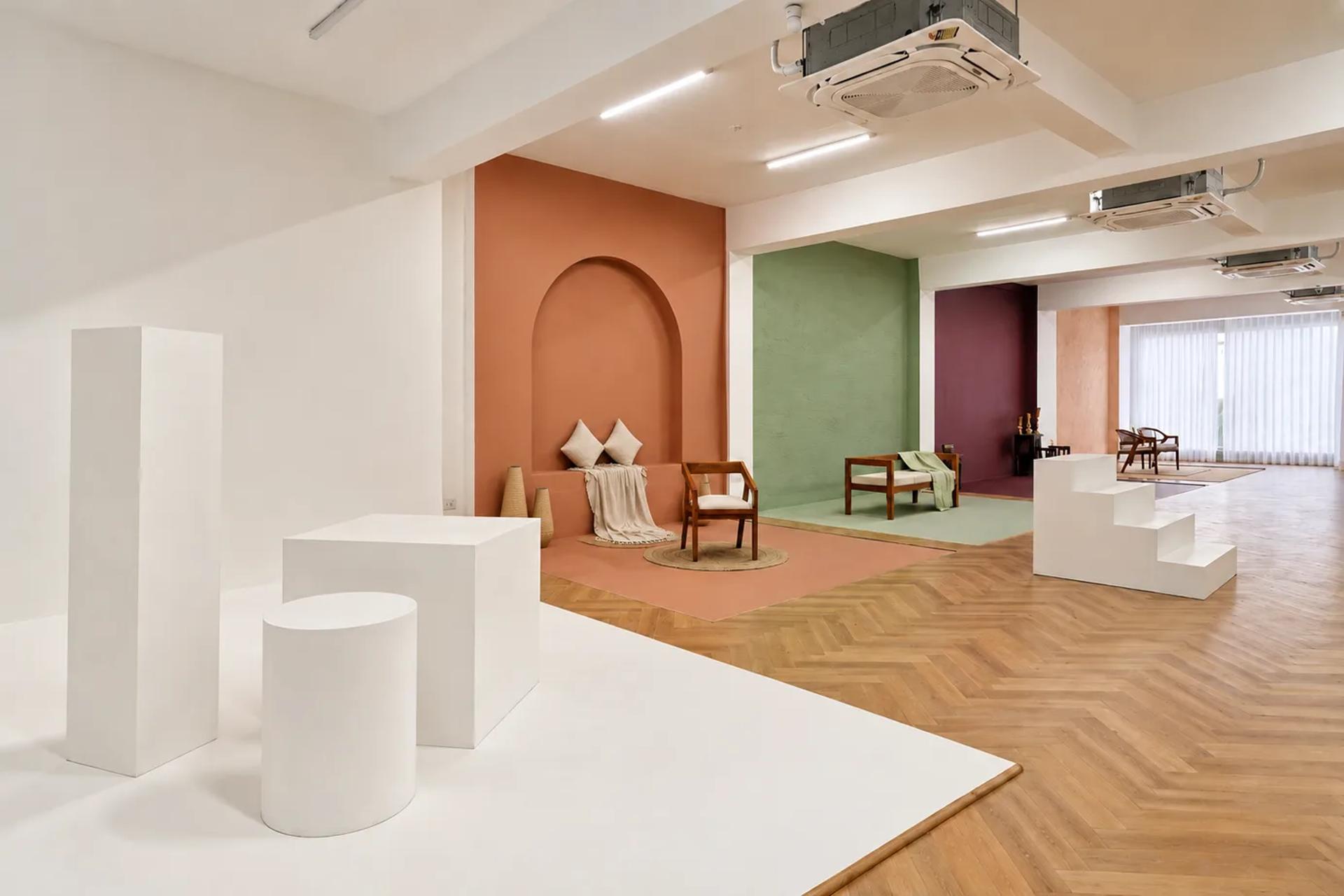 Creative Photography Studio with 6 Styled Sets & Cyclorama in Meerut – Shoot Studio in Meerut, photo 1