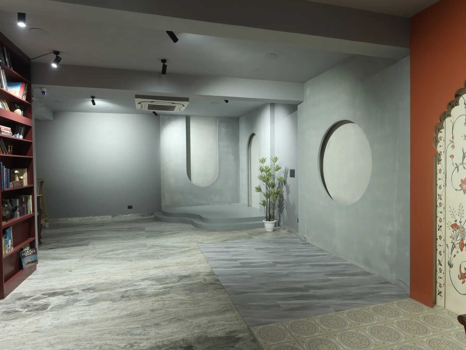 Multi-Set Production Studio in South Delhi