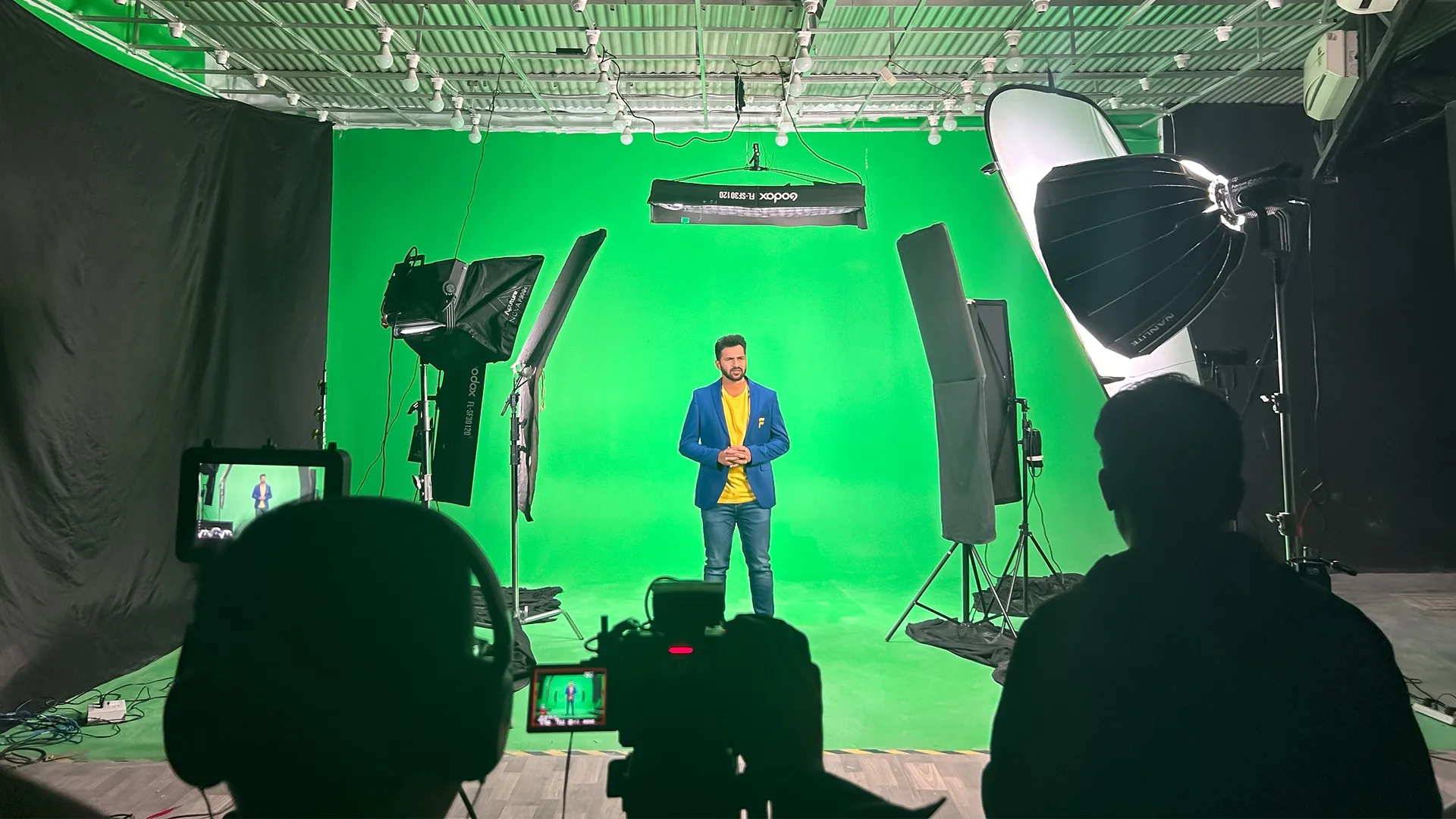 Production Studio with Cyclorama, Chroma & Podcast Sets in Delhi – Shoot Studio in Delhi, photo 2
