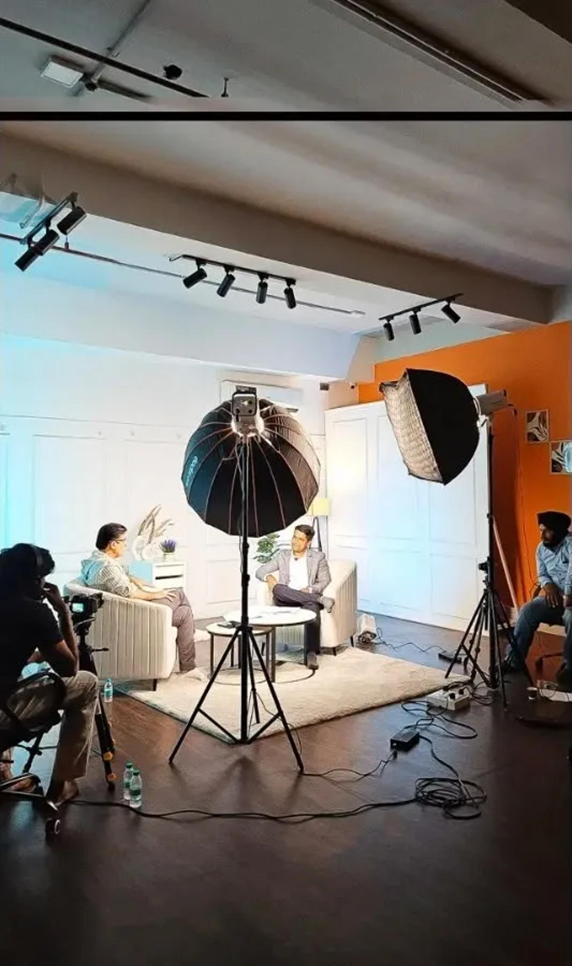 Podcast & Interview Studio with 8 Ready-to-Shoot Sets in Navi Mumbai – Podcast Studio in Mumbai, photo 7