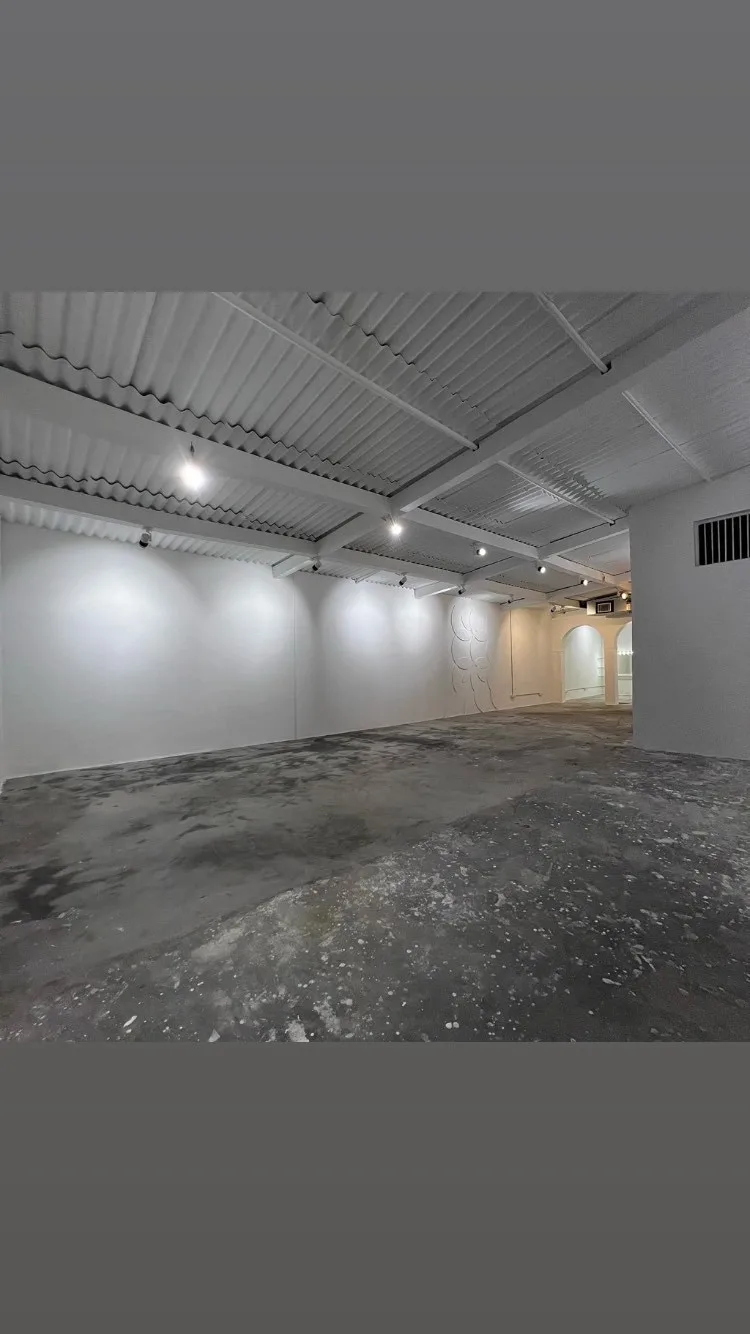 Large Raw Production Studio with Green Screen & Cyclorama in Ghitorni – Shoot Studio in Delhi, photo 13