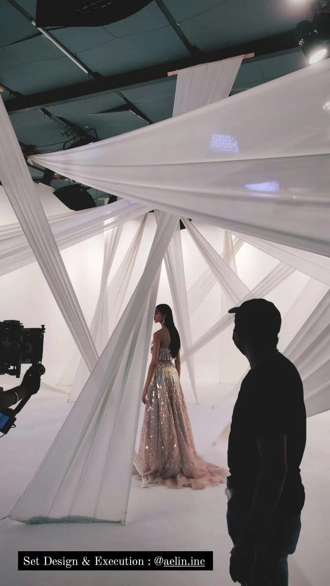 Large Raw Production Studio with Green Screen & Cyclorama in Ghitorni – Shoot Studio in Delhi, photo 3