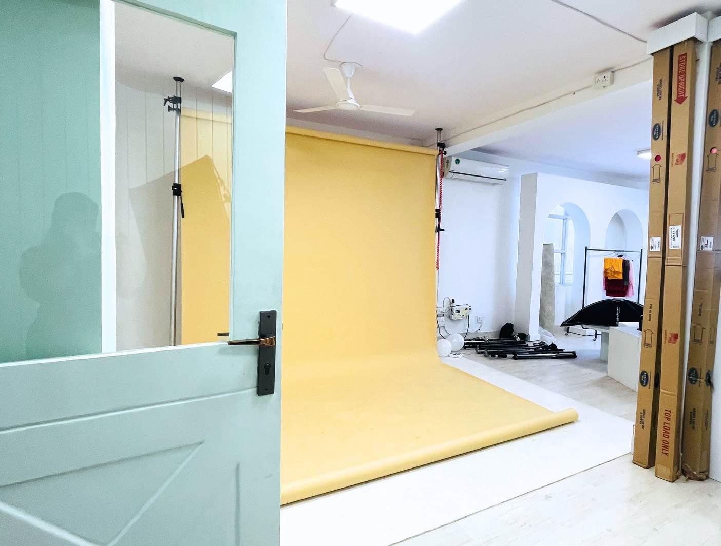 Large Multi-Set Production Studio in Saket – Shoot Studio in Delhi, photo 8