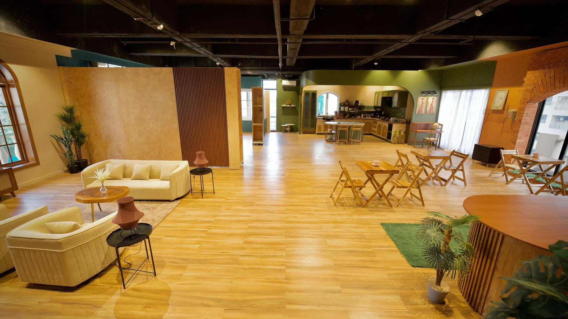 The Grand Luxury Production Loft And Customizable Multi-Set Shooting Space – Shoot Studio in Mumbai, photo 4