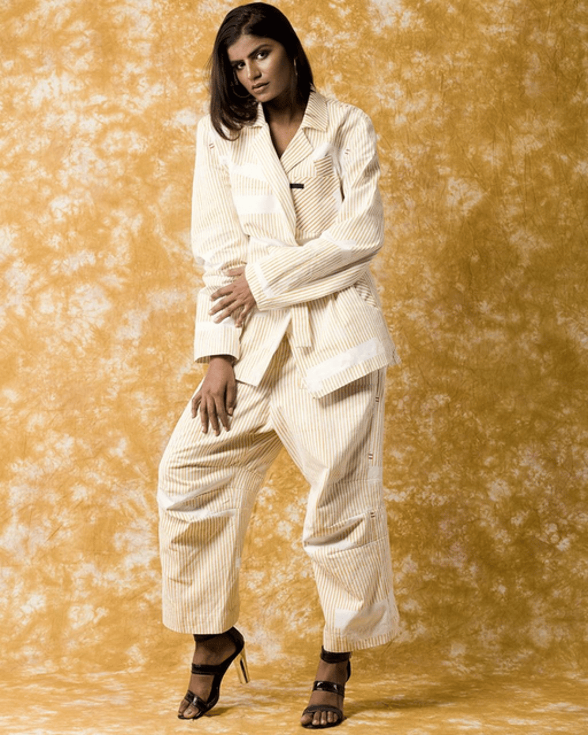 Modern & Indian-Themed Photography Studio with Professional Lighting in Shahpur Jat – Shoot Studio in Delhi, photo 15