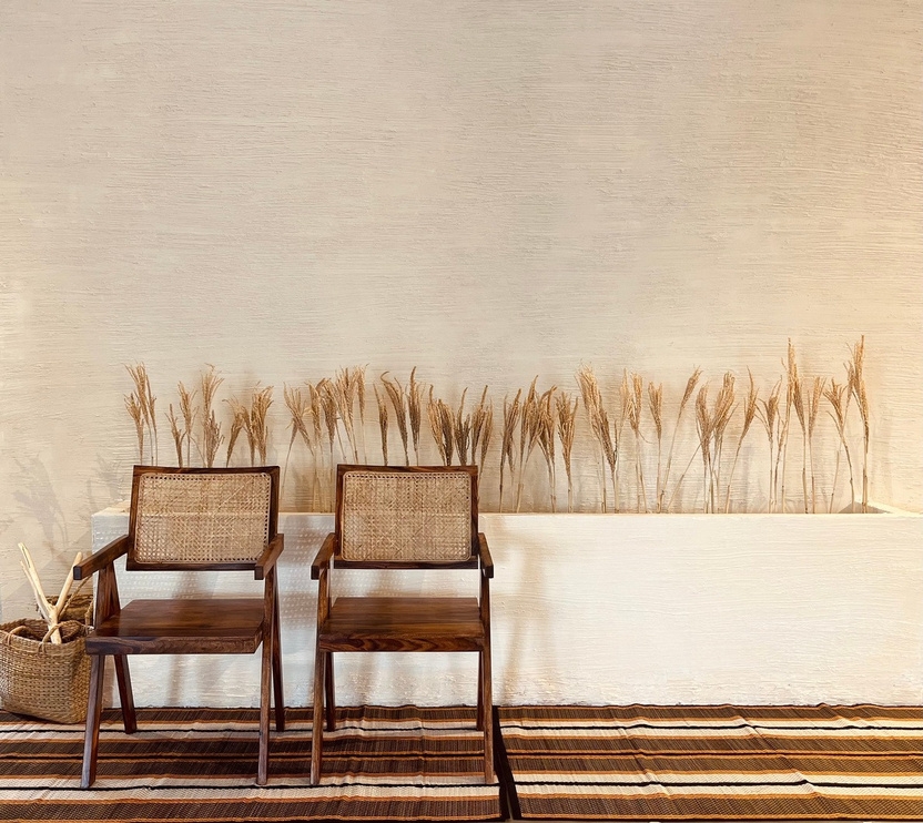 Multi-Set Daylight Studio with Infinity Wall, Pool & Podcast Space – Shoot Studio in Noida, photo 4