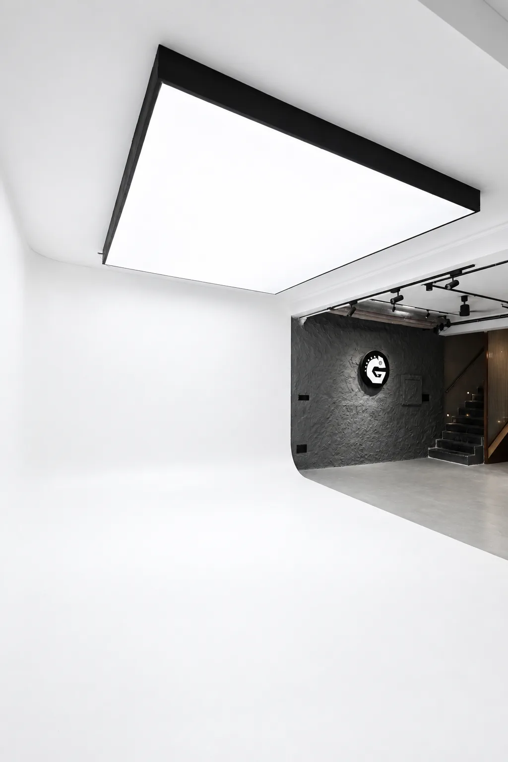 Cyclorama Wall image 7