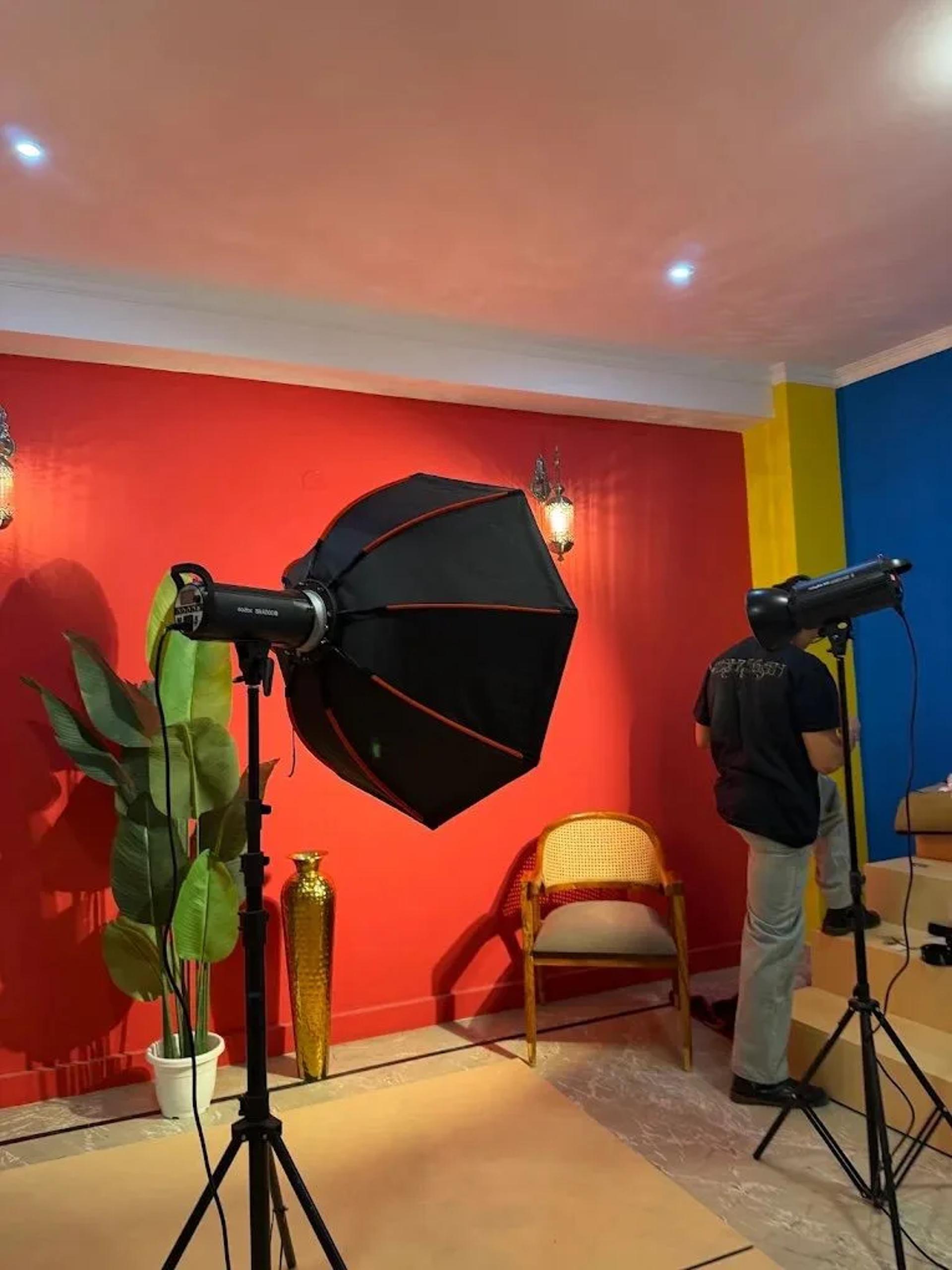 Photography Studio with Modern & Indian Sets, Creative Backdrops in Shahpur Jat, Delhi – Shoot Studio in Delhi, photo 9