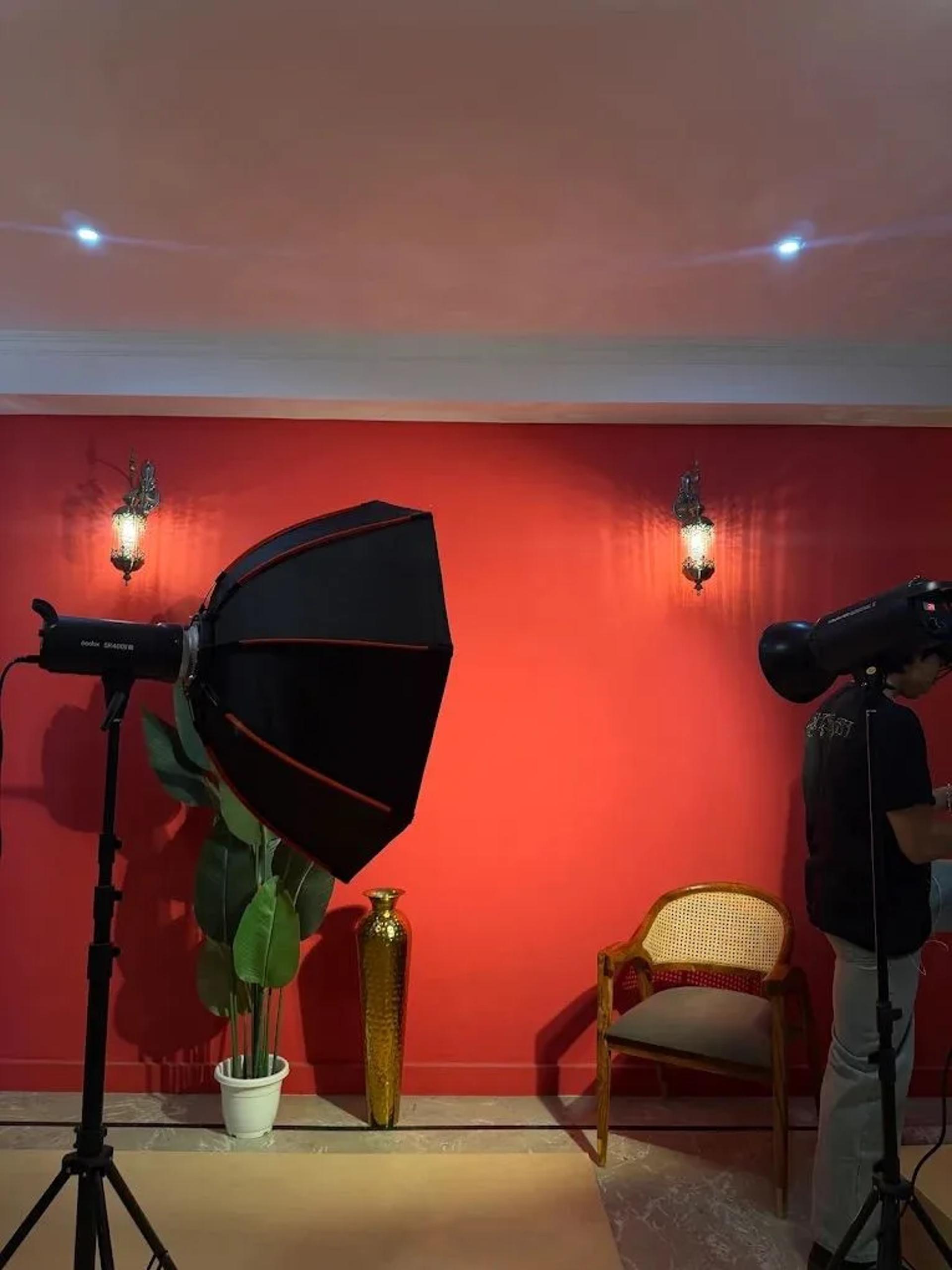 Photography Studio with Modern & Indian Sets, Creative Backdrops in Shahpur Jat, Delhi – Shoot Studio in Delhi, photo 10