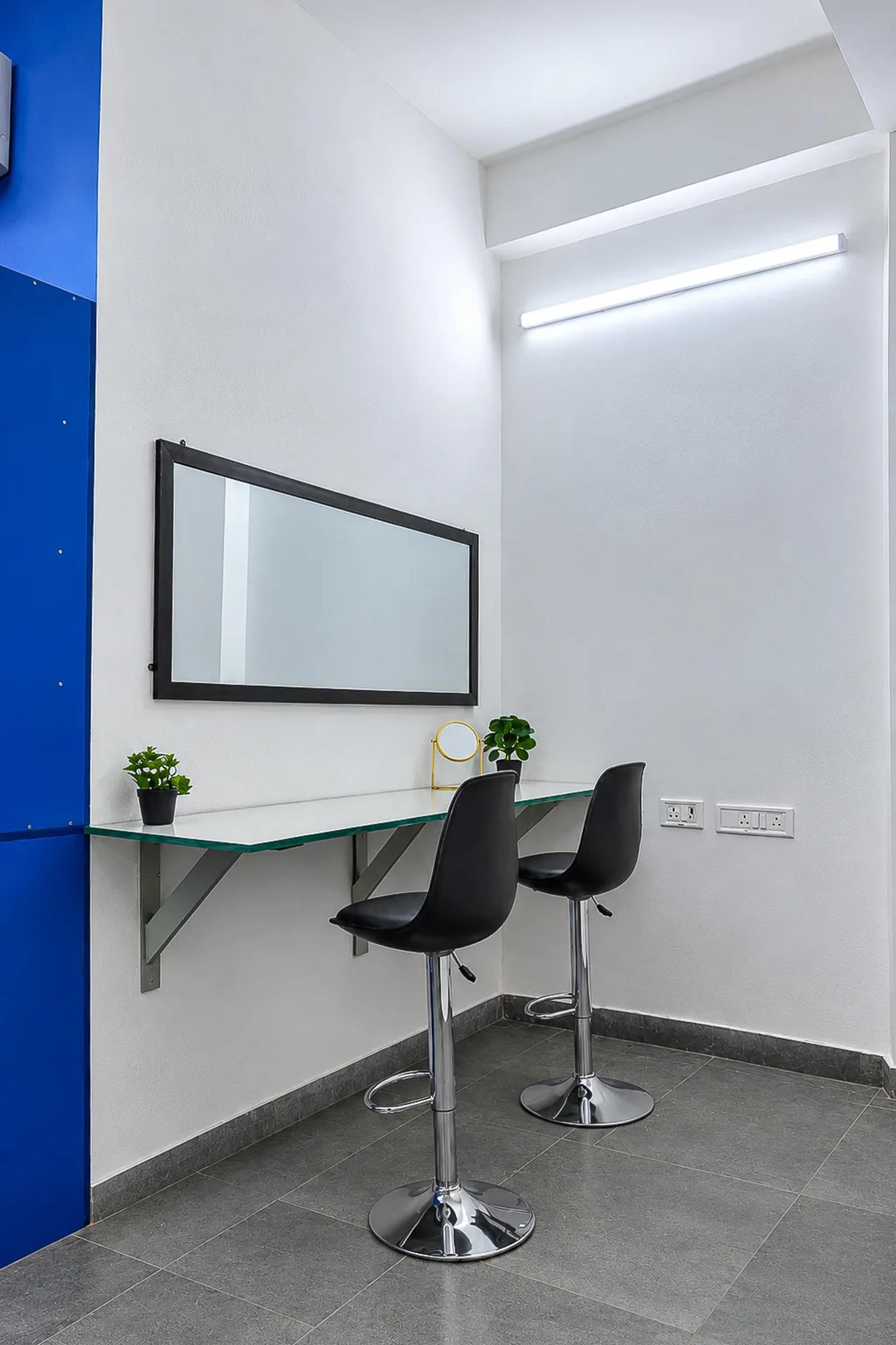 Photography & Video Studio with 6 Styled Sets and Motorised Paper Backdrops in Moti Nagar, Delhi – Shoot Studio in Delhi, photo 7