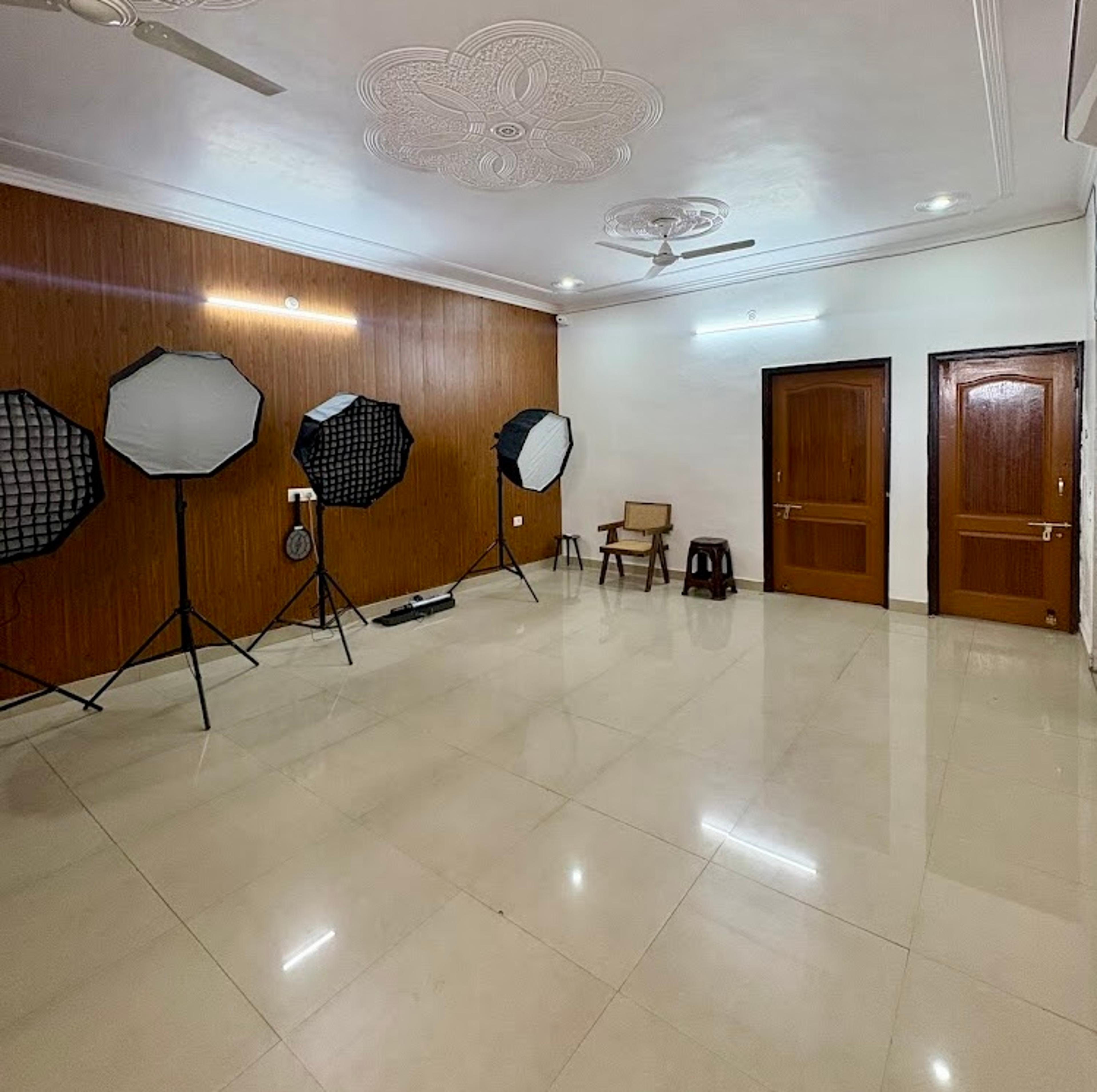Affordable Photography Studio in Lucknow